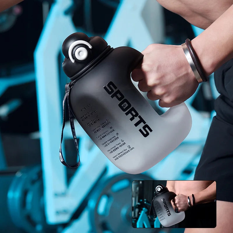 Botella de agua deportiva, portátil, de plástico, para fitness, con pajita, de gran capacidad.